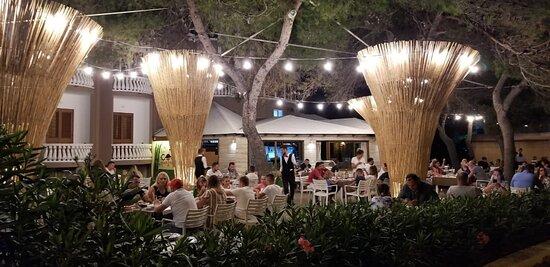 Cosmo Restaurant