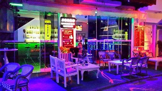 Zorro Dancing Bar