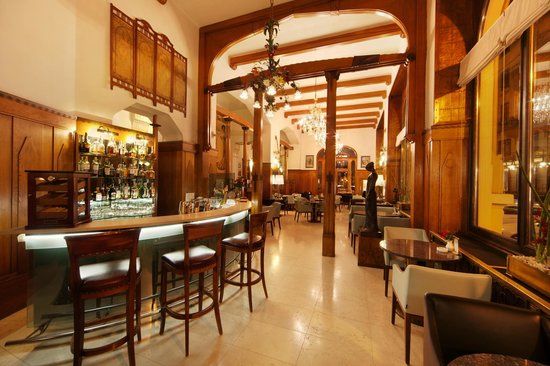 Cafe de Paris